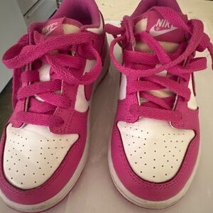 New balance pink and white
